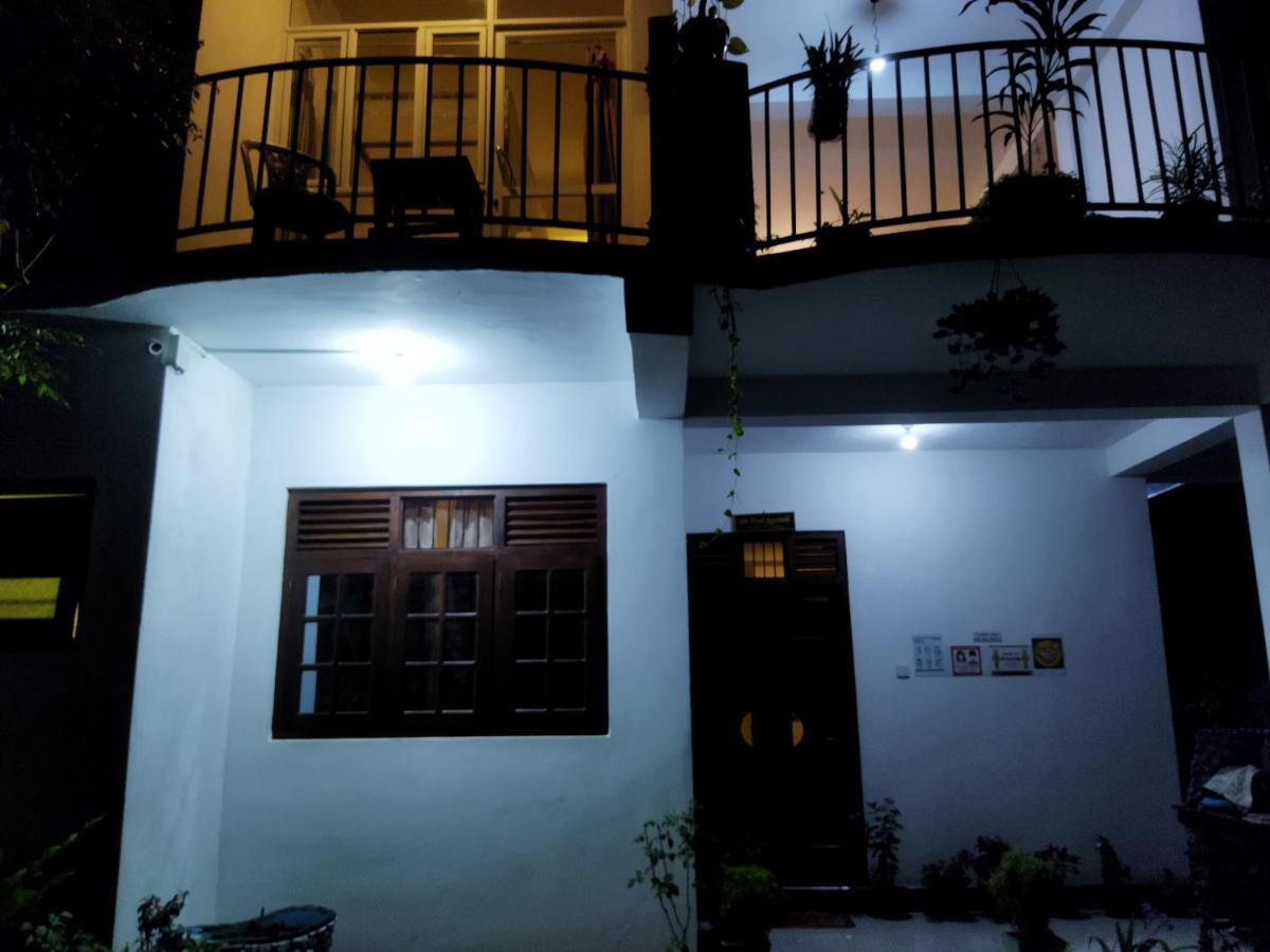 Rusara Guest Home 韦利格默 外观 照片