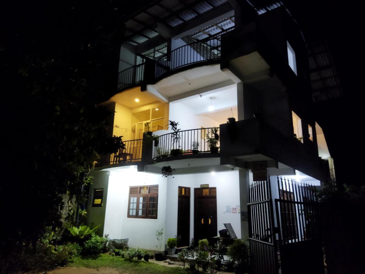 Rusara Guest Home 韦利格默 外观 照片