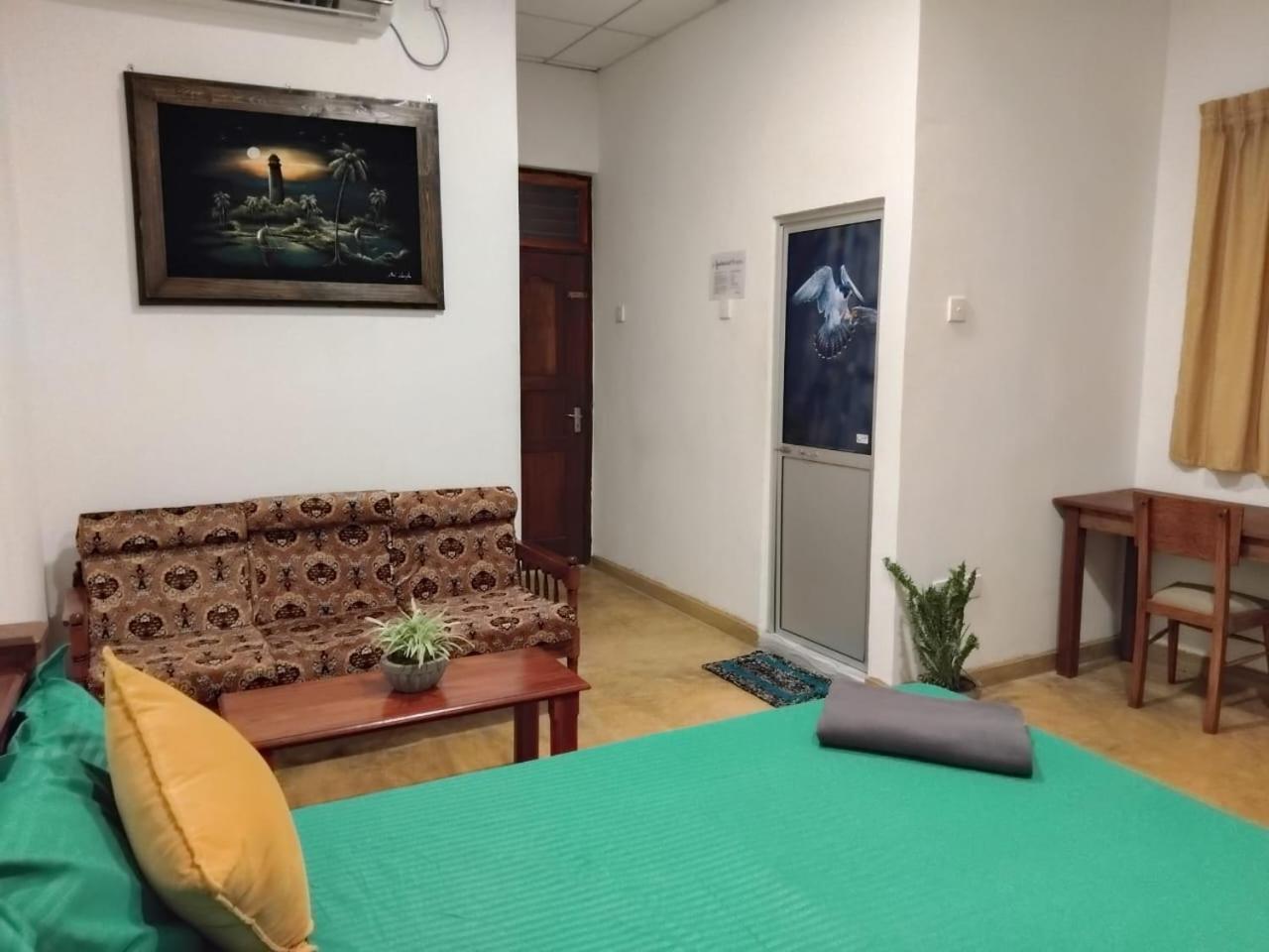 Rusara Guest Home 韦利格默 外观 照片