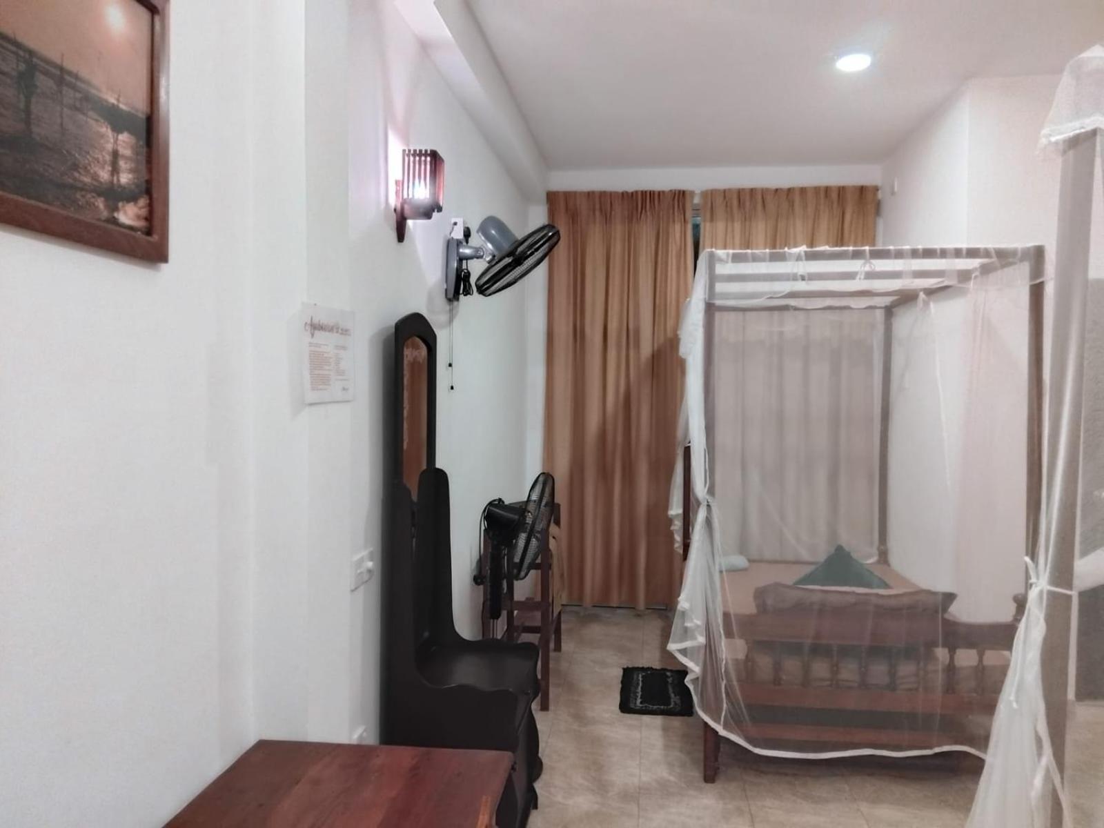 Rusara Guest Home 韦利格默 外观 照片